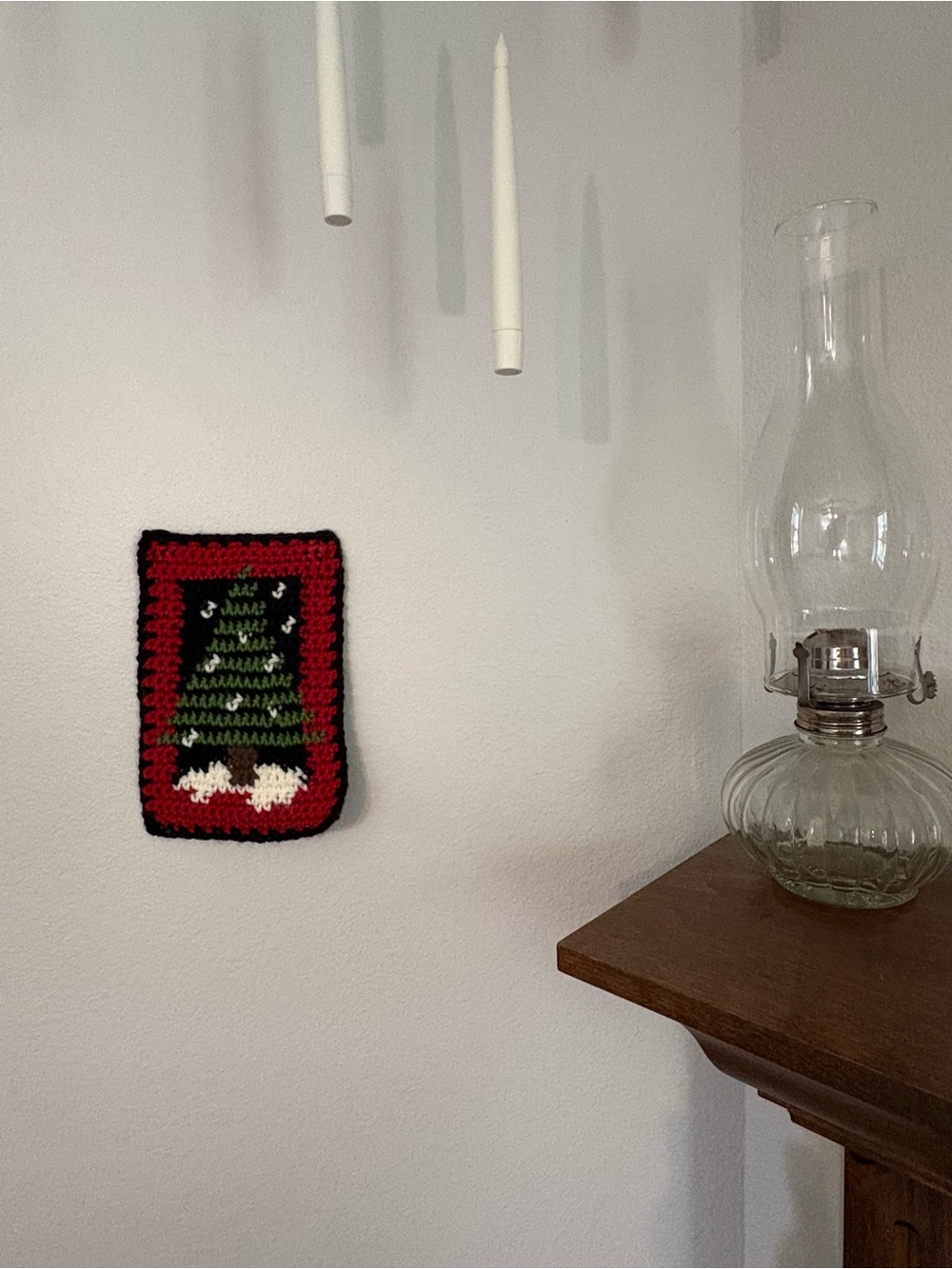 Hand Crafted Mini Red and Green Crochet Christmas Tree Wall Hanging Tapestry